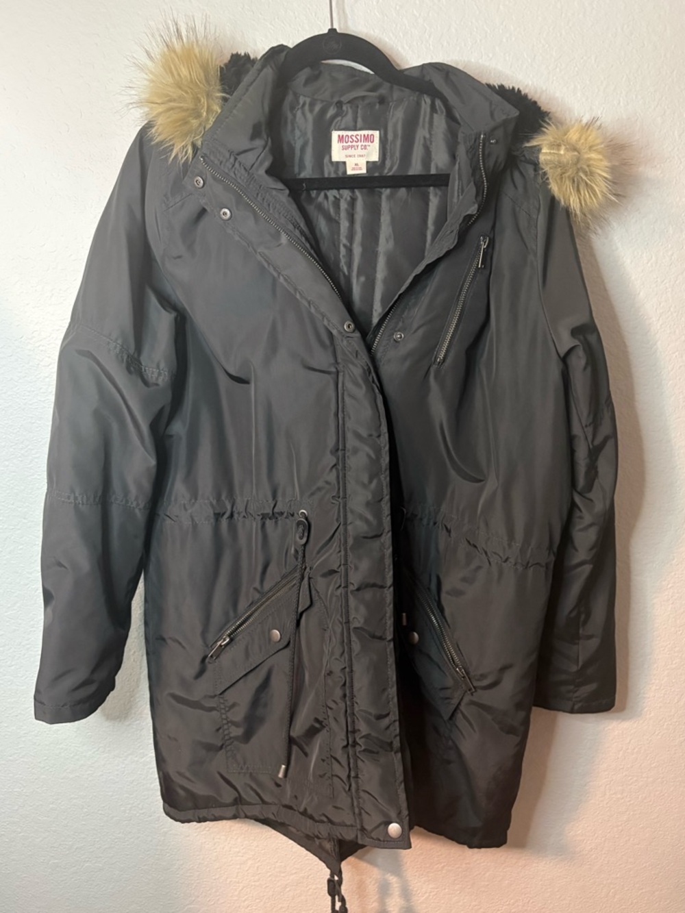 Mossimo Supply Co. Black Hooded Puffer Parka with Faux Fur Trim
